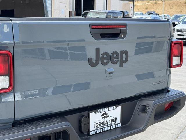 new 2025 Jeep Gladiator car, priced at $45,364