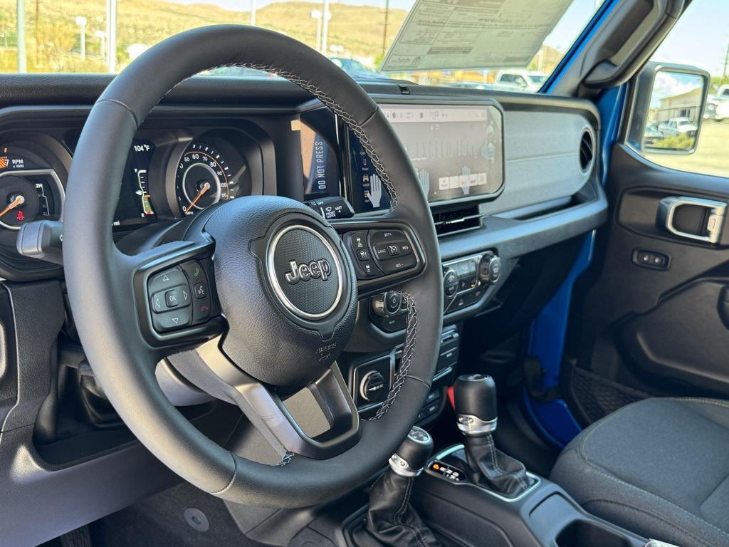 new 2025 Jeep Wrangler car, priced at $53,075