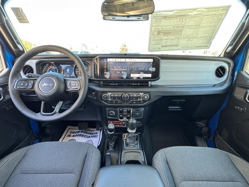 new 2025 Jeep Wrangler car, priced at $53,075
