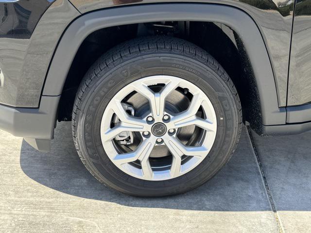 new 2025 Jeep Compass car, priced at $30,760