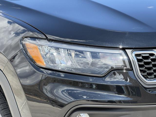 new 2025 Jeep Compass car, priced at $30,760