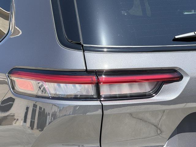 new 2025 Jeep Grand Cherokee L car, priced at $46,595