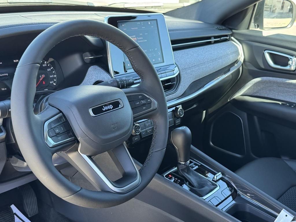 new 2025 Jeep Compass car, priced at $29,260