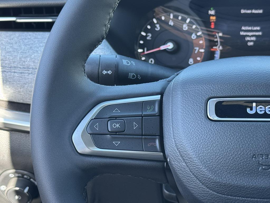 new 2025 Jeep Compass car, priced at $29,260