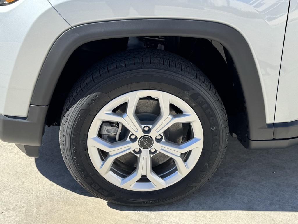 new 2025 Jeep Compass car, priced at $29,260