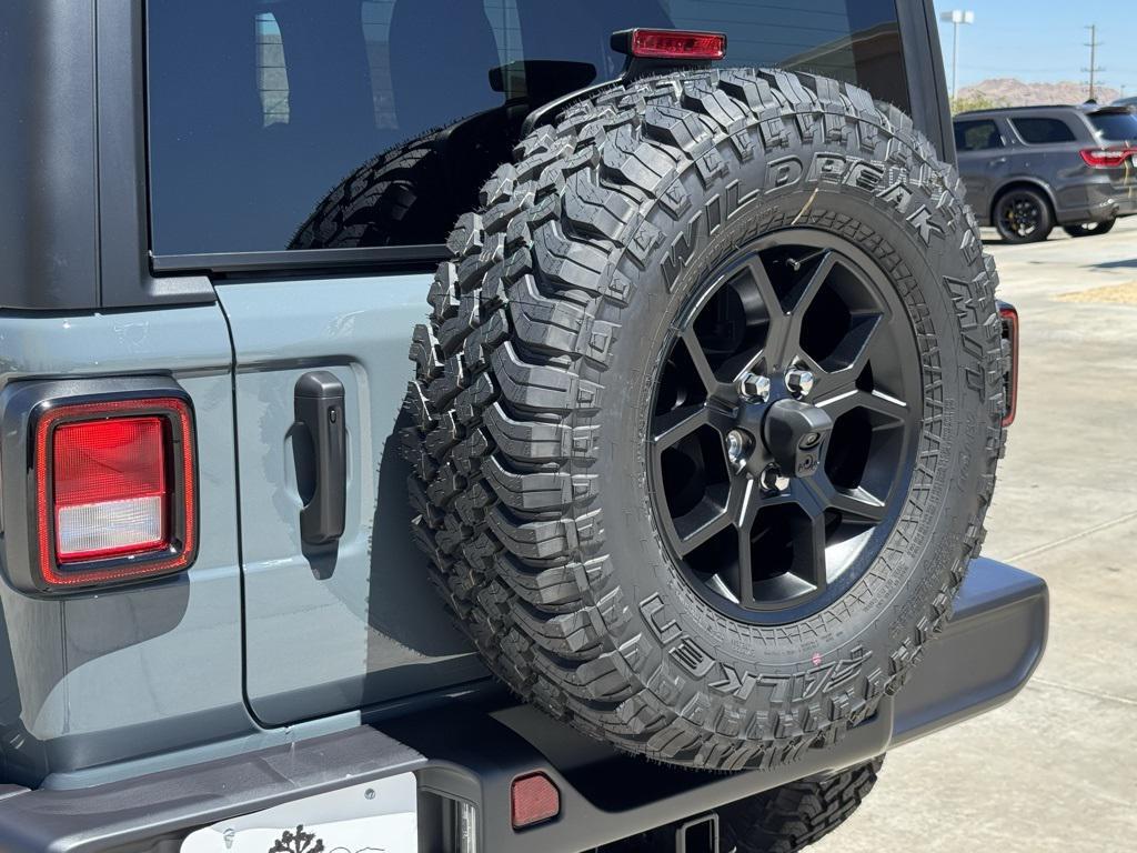 new 2025 Jeep Wrangler car, priced at $52,575