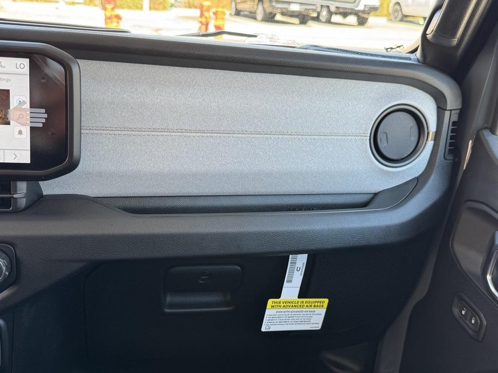 new 2025 Jeep Wrangler car, priced at $52,575