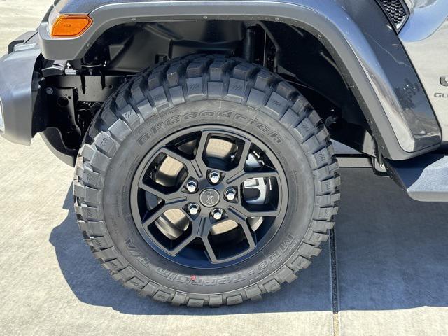 new 2025 Jeep Gladiator car, priced at $44,502