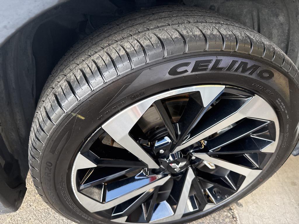 used 2023 Mitsubishi Outlander PHEV car, priced at $27,000