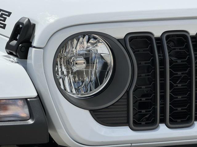 new 2025 Jeep Gladiator car, priced at $44,855