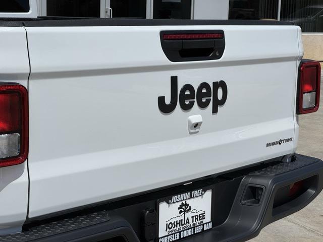 new 2025 Jeep Gladiator car, priced at $44,855