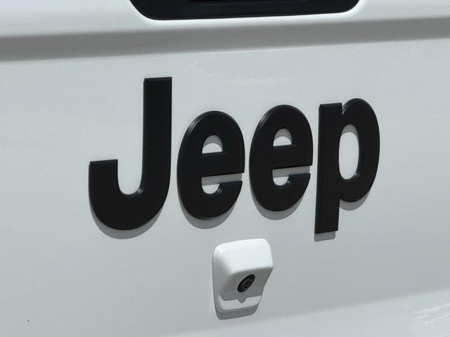new 2025 Jeep Gladiator car, priced at $44,855