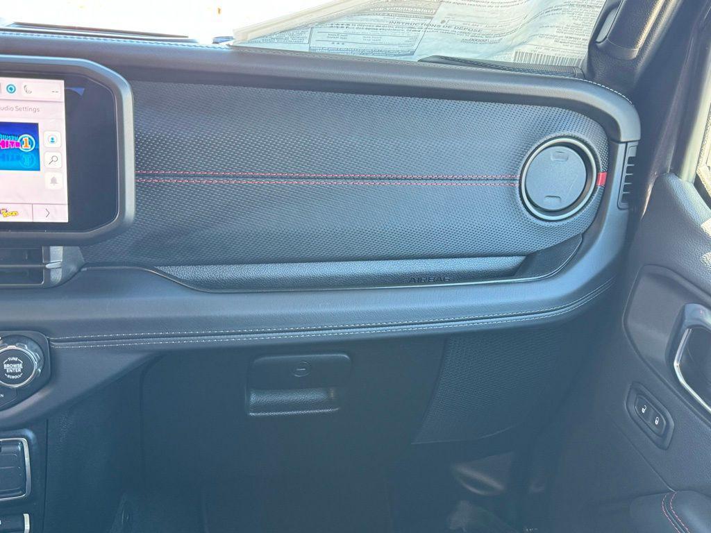 new 2026 Jeep Gladiator car, priced at $63,240