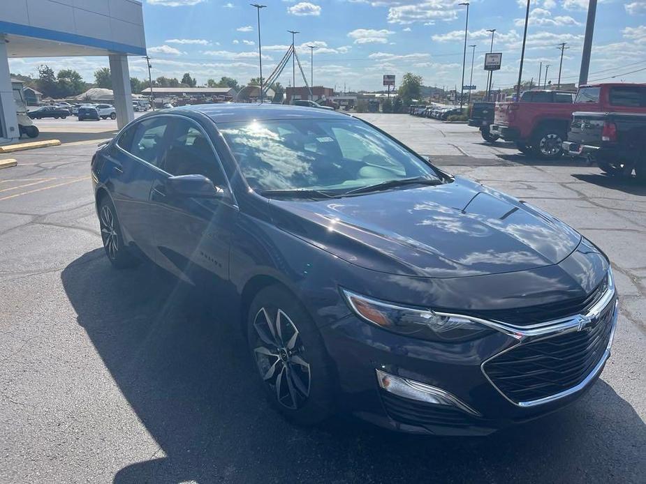 new 2025 Chevrolet Malibu car, priced at $27,499