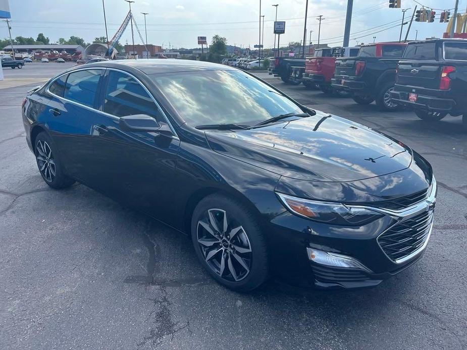 new 2025 Chevrolet Malibu car, priced at $27,499