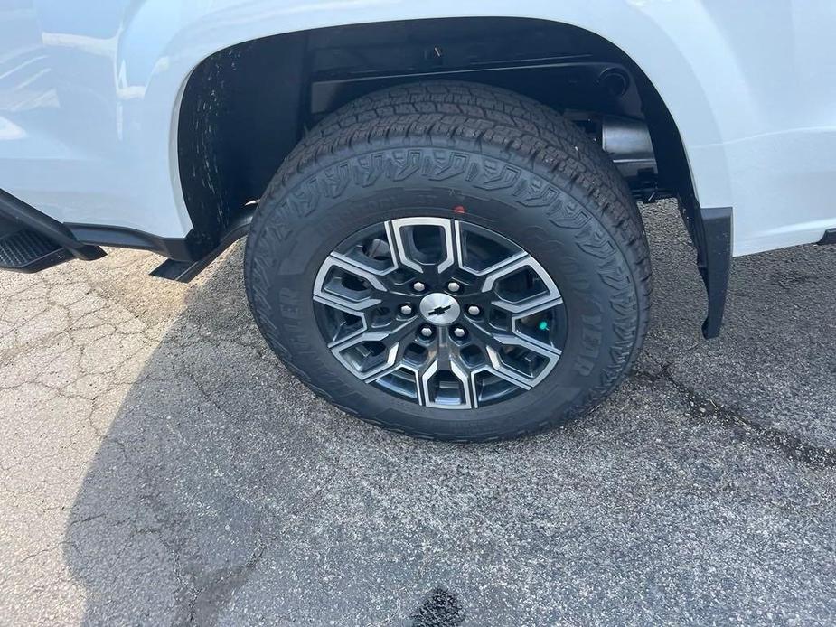 new 2024 Chevrolet Colorado car, priced at $40,999