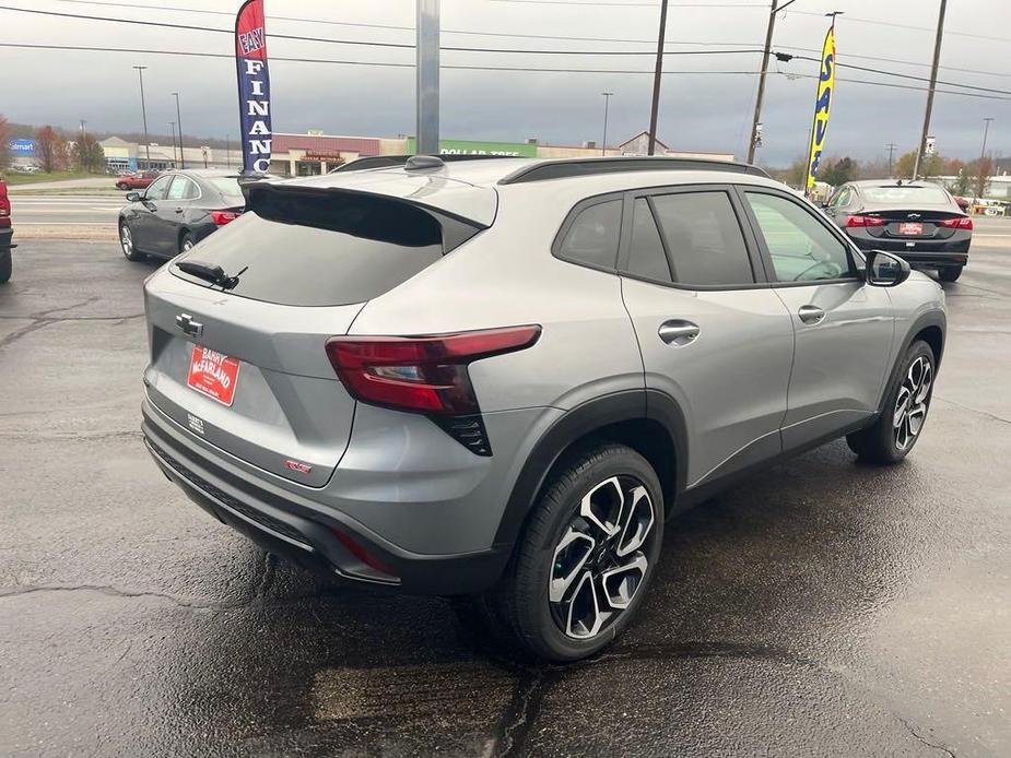 new 2025 Chevrolet Trax car