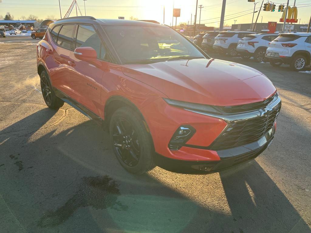 new 2025 Chevrolet Blazer car