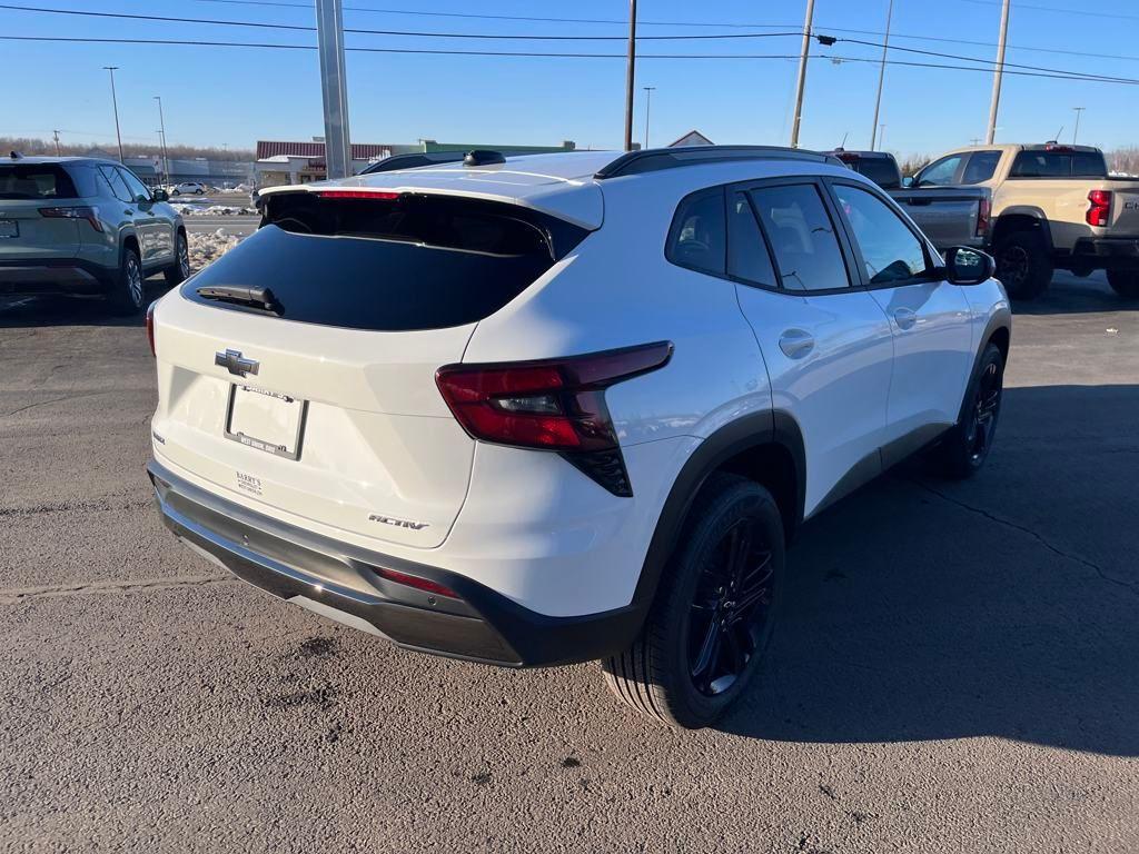 new 2025 Chevrolet Trax car