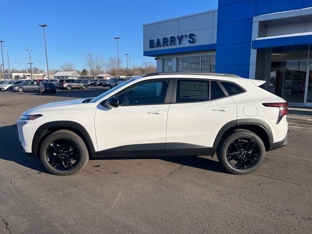 new 2025 Chevrolet Trax car