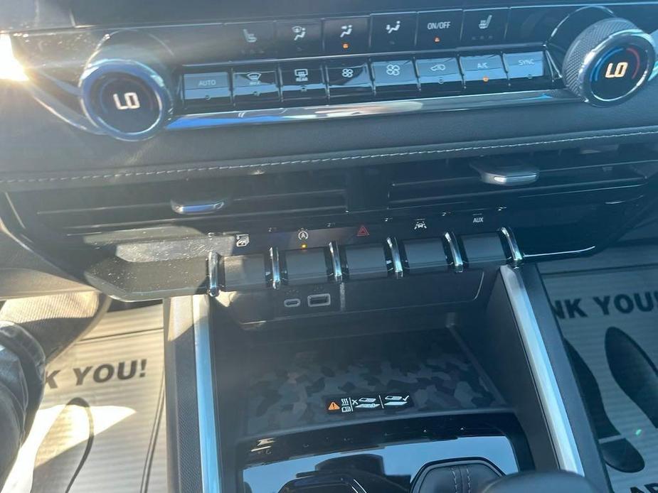 new 2024 Chevrolet Colorado car, priced at $39,999