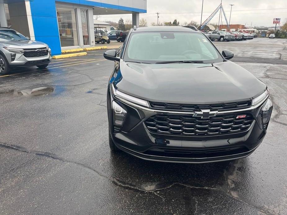 new 2025 Chevrolet Trax car