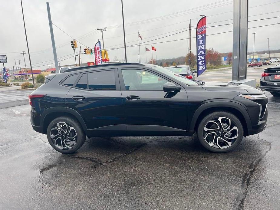 new 2025 Chevrolet Trax car