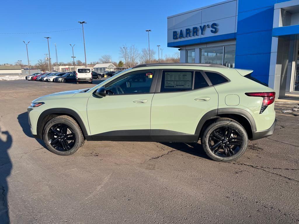 new 2025 Chevrolet Trax car