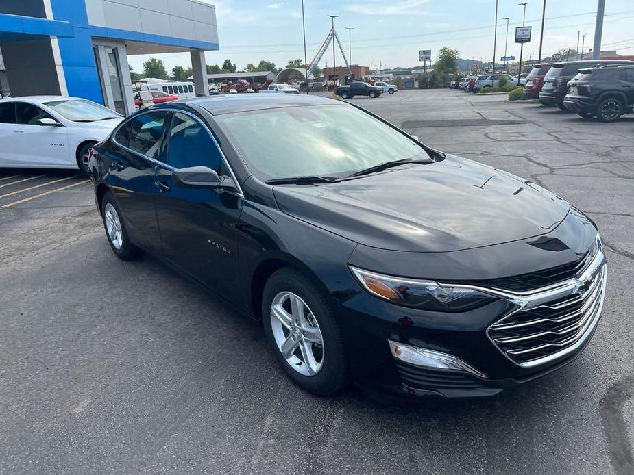 new 2025 Chevrolet Malibu car, priced at $24,999