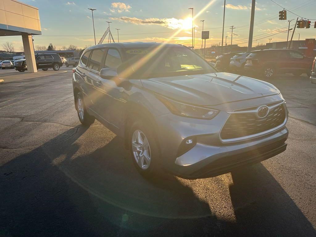 used 2023 Toyota Highlander car, priced at $34,000