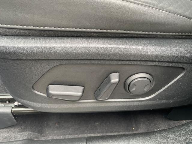 used 2024 Kia Sorento car, priced at $37,793