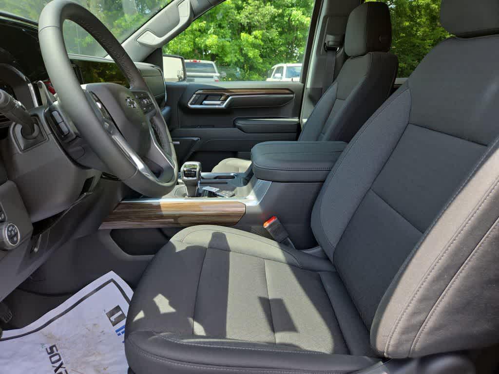 new 2025 Chevrolet Silverado 1500 car, priced at $61,987
