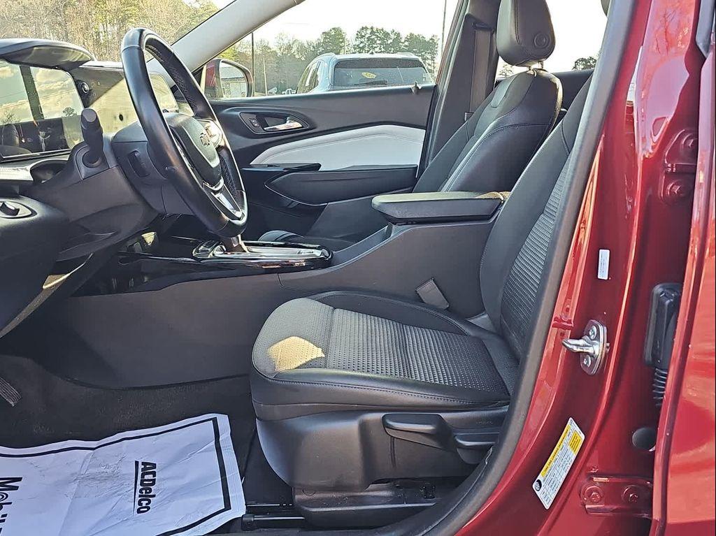 used 2025 Chevrolet Trax car, priced at $20,722