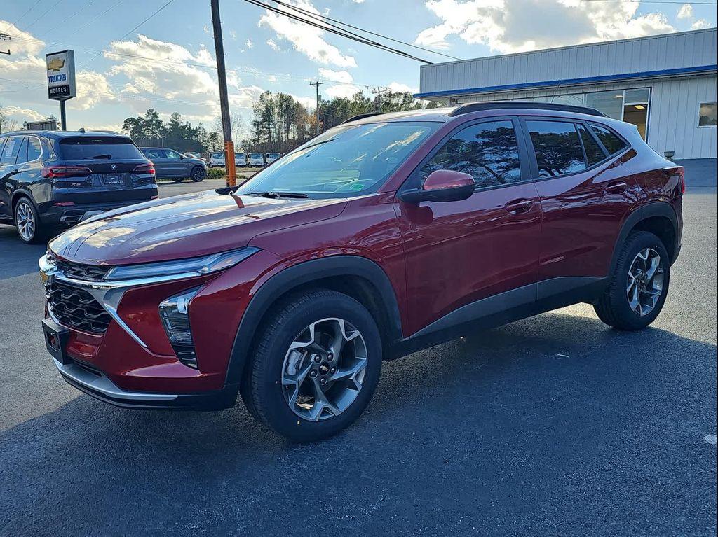 used 2025 Chevrolet Trax car, priced at $20,722