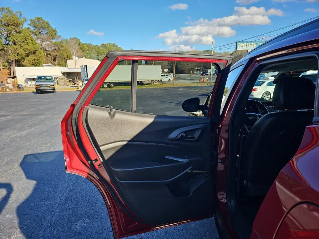 used 2025 Chevrolet Trax car, priced at $20,722