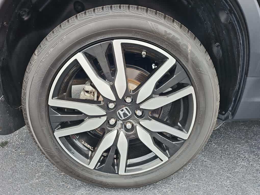 used 2022 Honda Pilot car, priced at $27,988