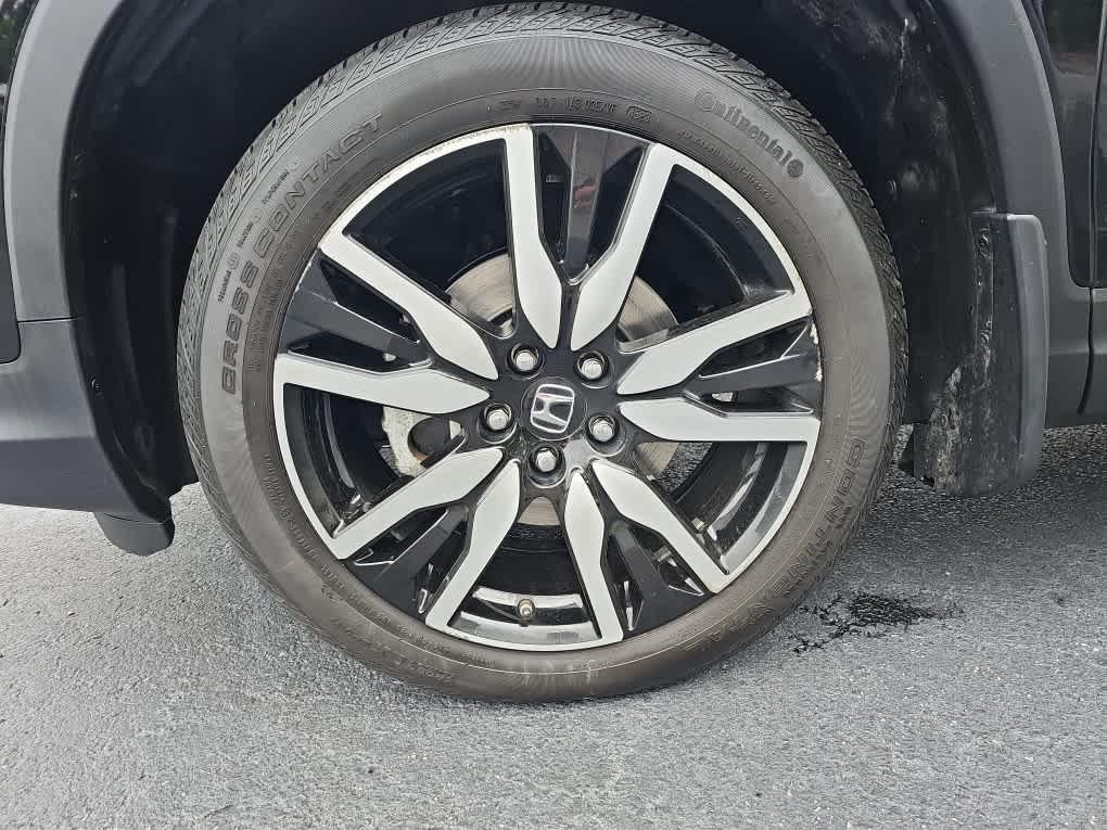 used 2022 Honda Pilot car, priced at $27,988