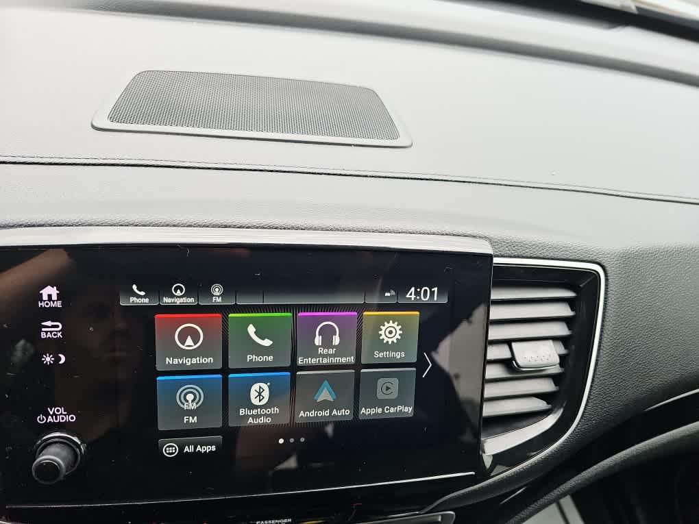 used 2022 Honda Pilot car, priced at $27,988