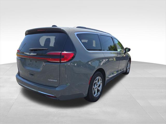 used 2023 Chrysler Pacifica car, priced at $26,899