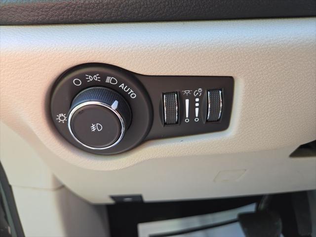 used 2023 Chrysler Pacifica car, priced at $26,899