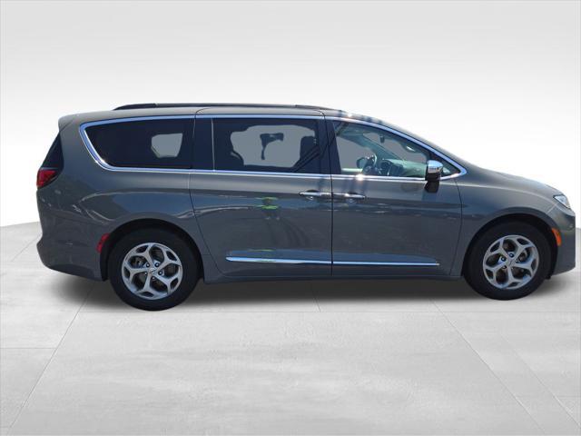used 2023 Chrysler Pacifica car, priced at $26,899