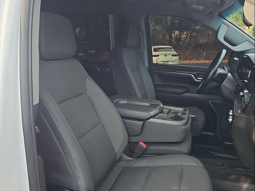 used 2023 GMC Sierra 1500 car, priced at $33,788