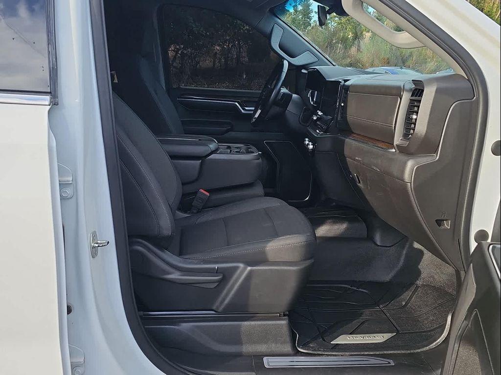 used 2023 GMC Sierra 1500 car, priced at $33,788