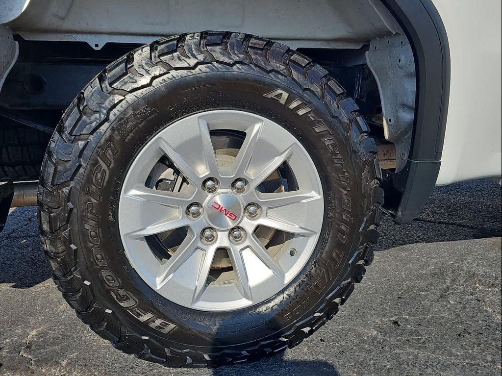 used 2023 GMC Sierra 1500 car, priced at $33,788