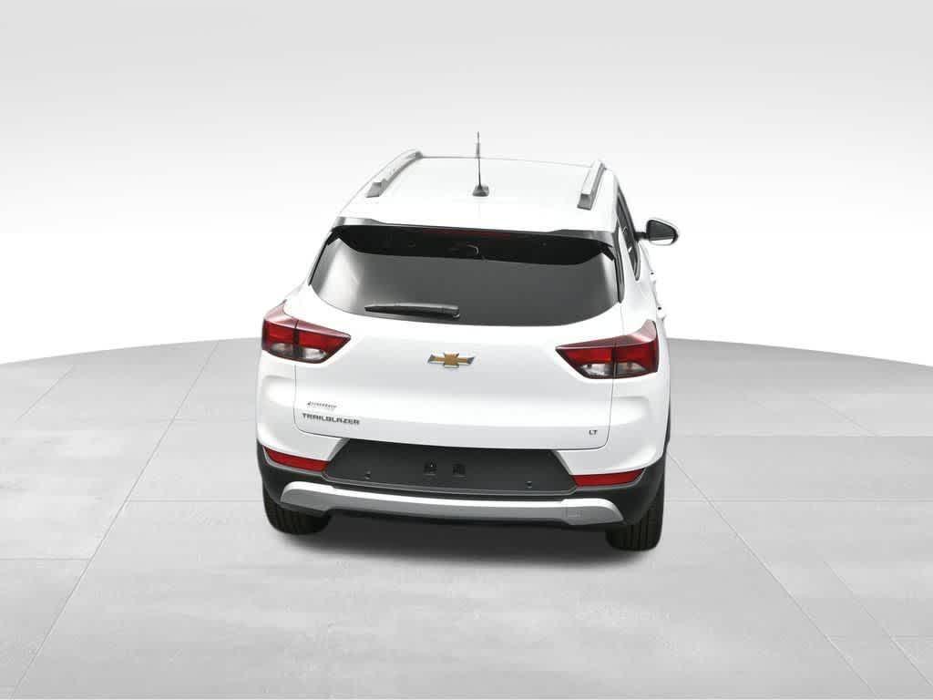 new 2025 Chevrolet TrailBlazer car, priced at $27,221
