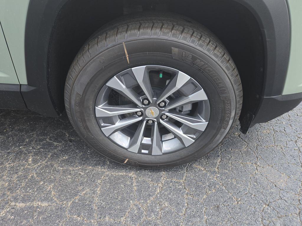 new 2026 Chevrolet Equinox car, priced at $33,234