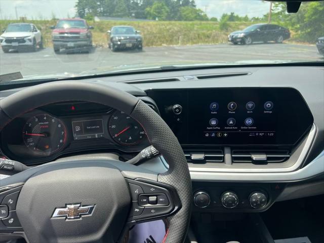 new 2025 Chevrolet Trax car