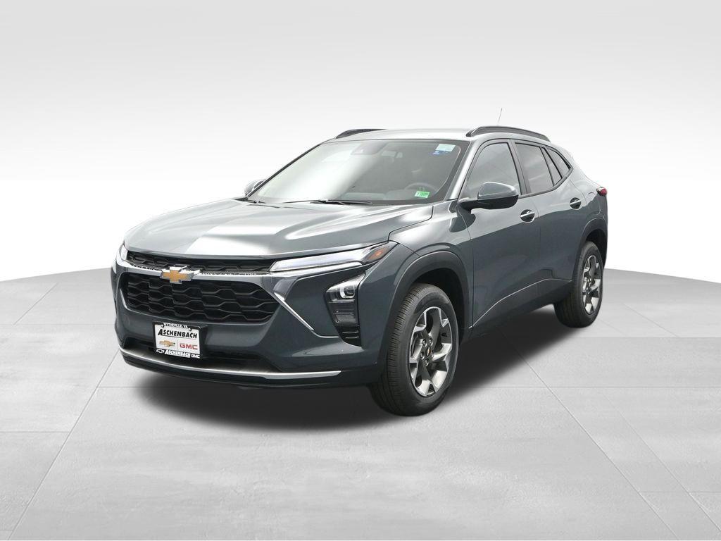 new 2025 Chevrolet Trax car