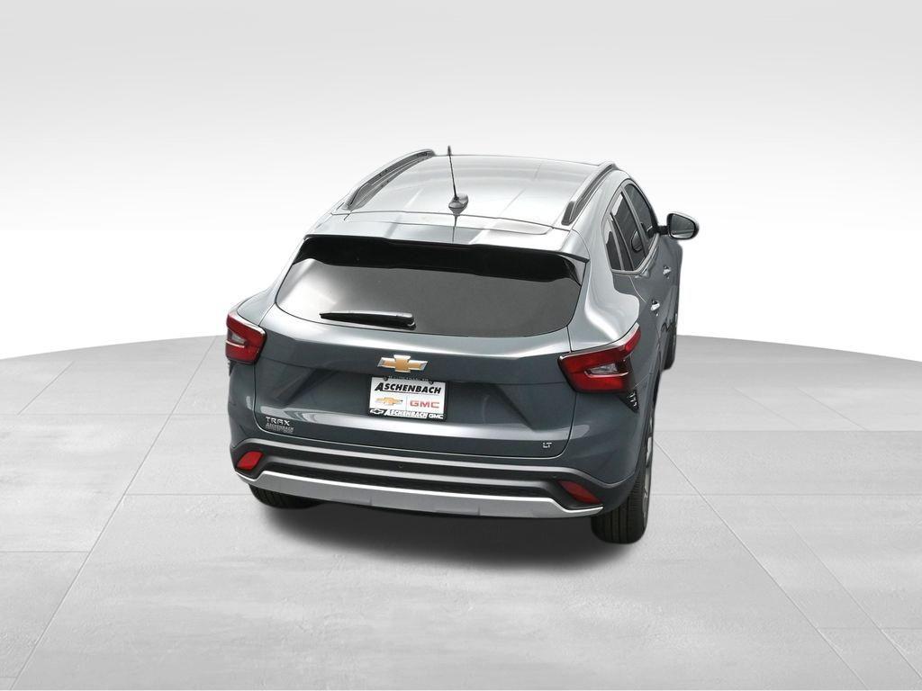 new 2025 Chevrolet Trax car