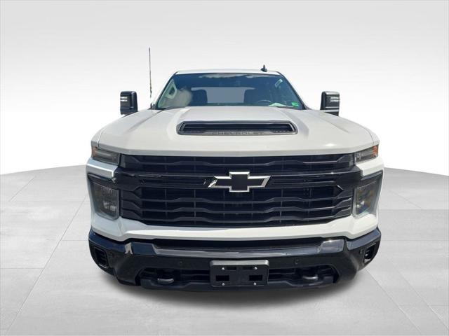new 2025 Chevrolet Silverado 2500 car